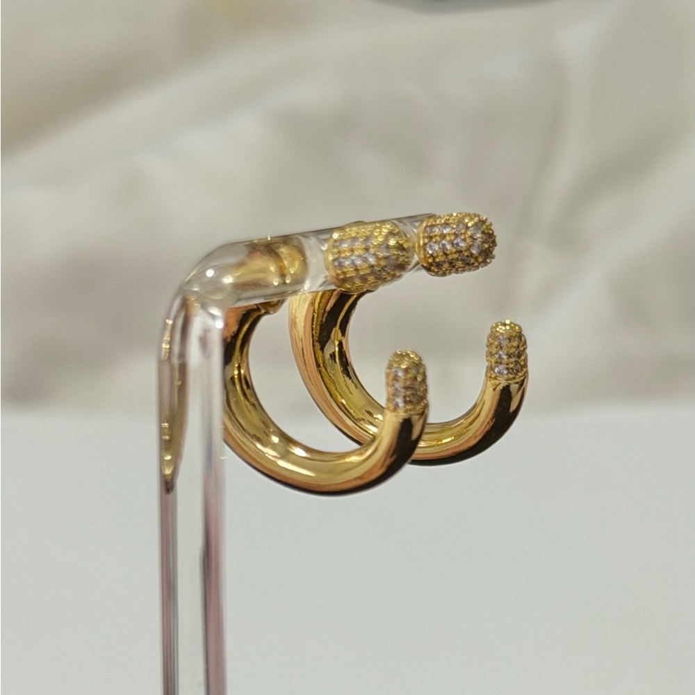UNIQUE Liquid Crystal Front Back Hoop Earrings Gold Clear AU02